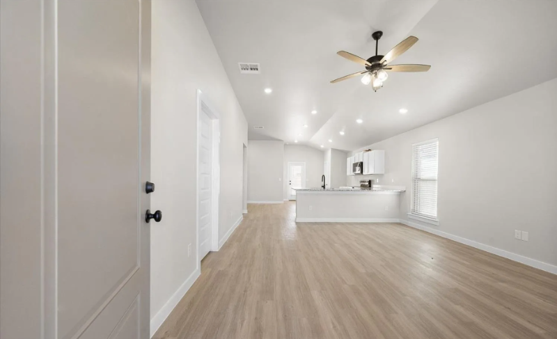 1603 132nd St - Photo 2 of 19