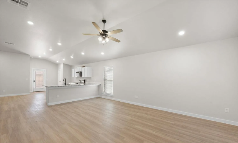 1603 132nd St - Photo 3 of 19