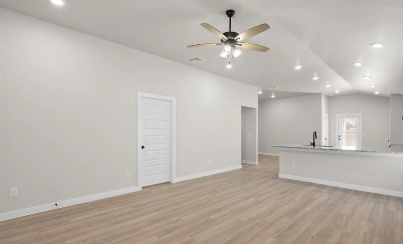 1603 132nd St - Photo 4 of 19