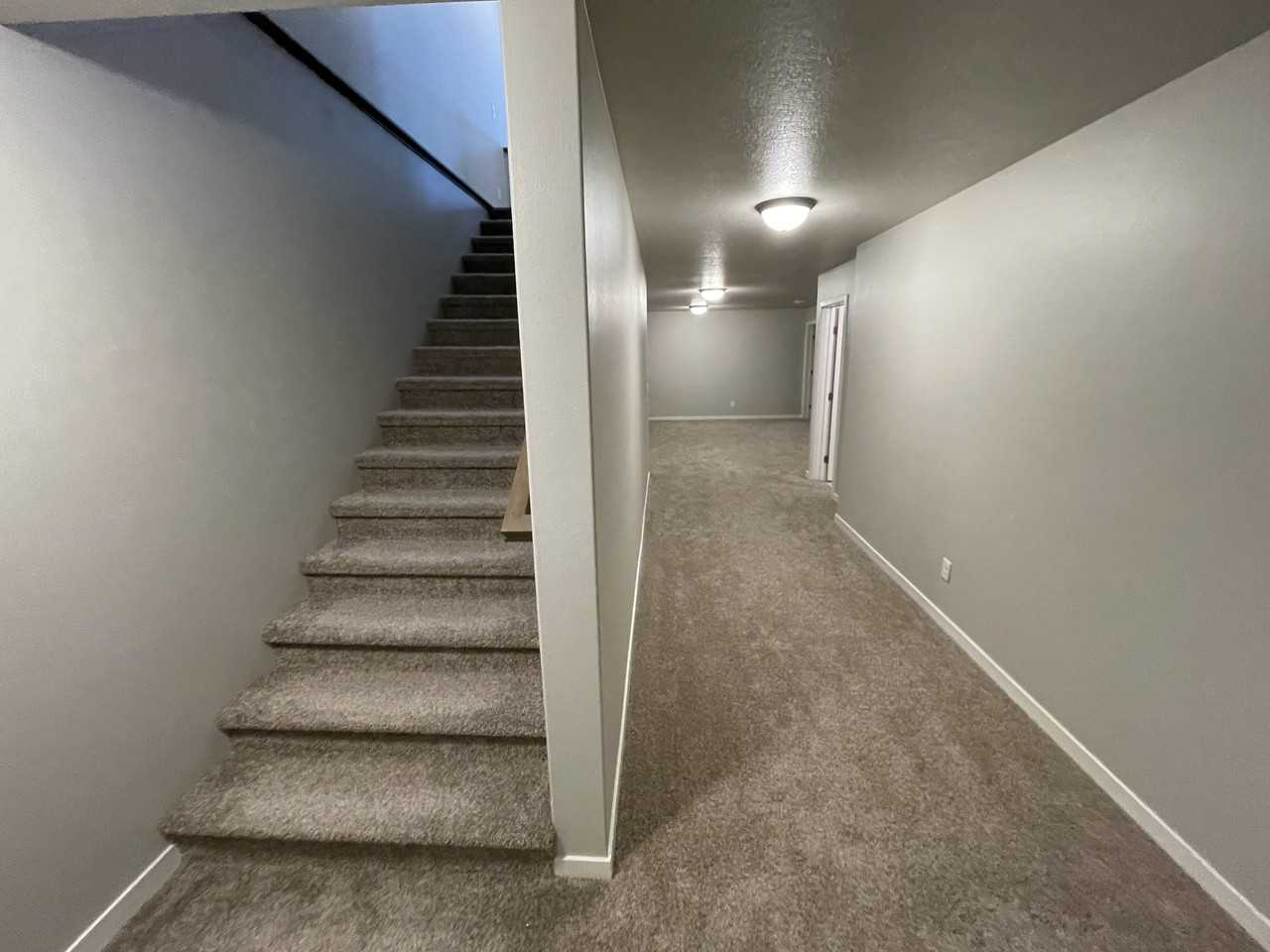 1062 Ashley Dr W #1062 - Photo 2 of 17