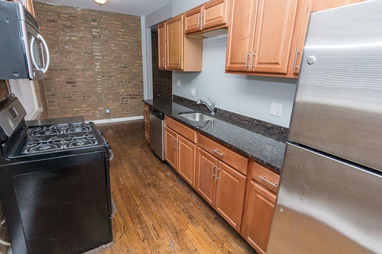 7600 S. Kingston - Photo 3 of 5