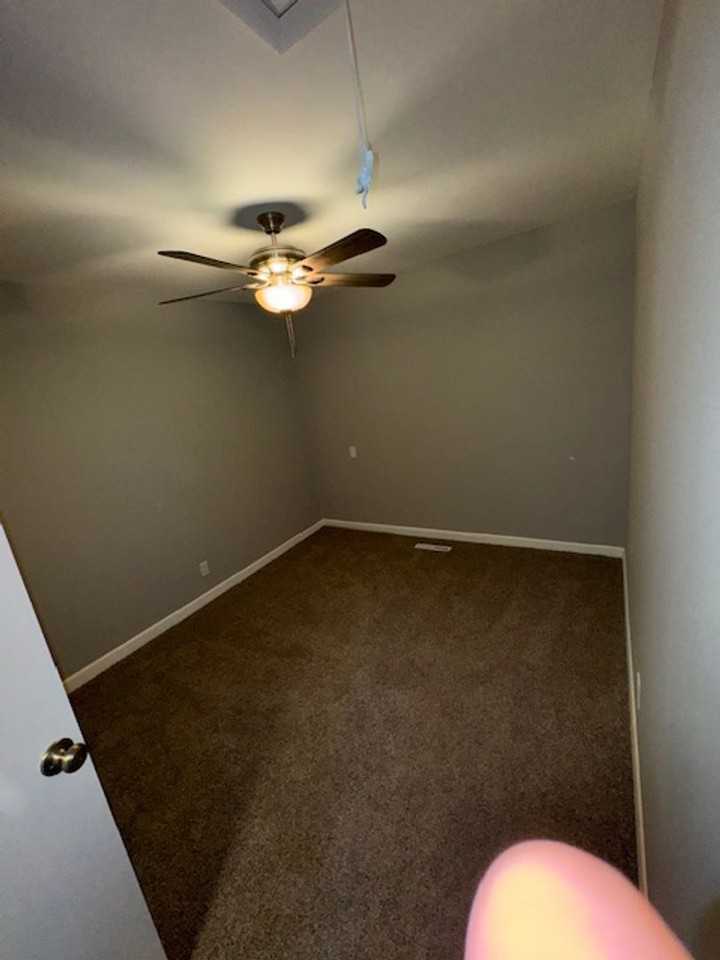 3017 E Riverside Dr - Photo 6 of 10