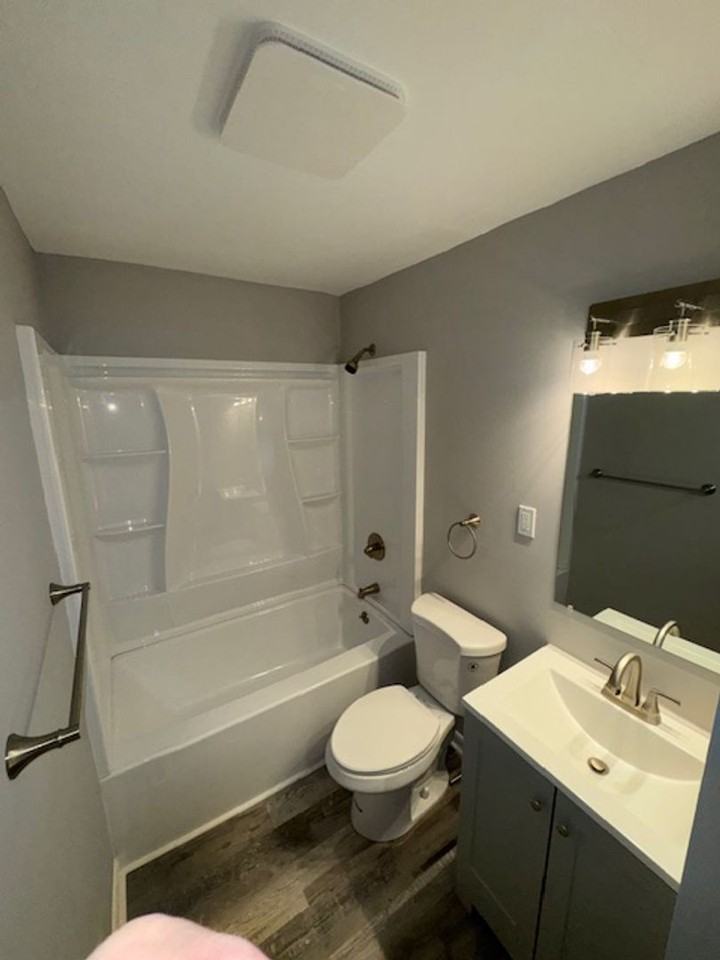 3017 E Riverside Dr - Photo 7 of 10