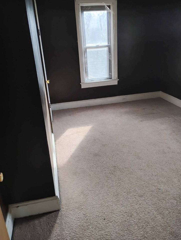 128 N Gallatin Ave #B - Photo 5 of 7