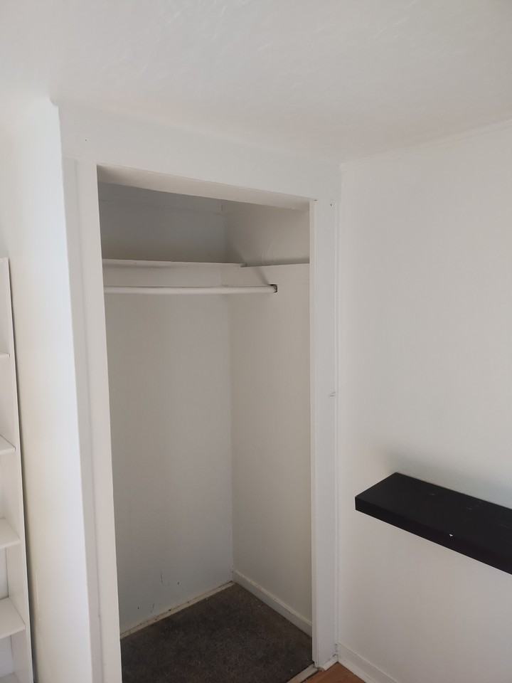 707 Pennsylvania St #2 - Photo 7 of 19