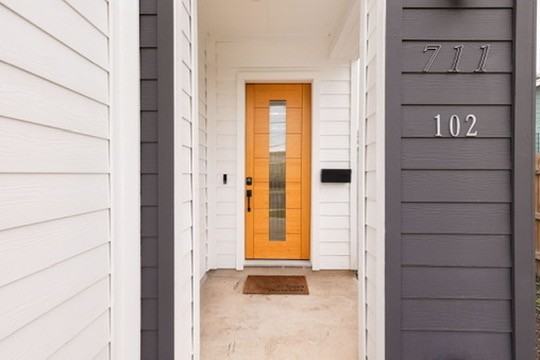 711 S Olive St #102 - Photo 2 of 17