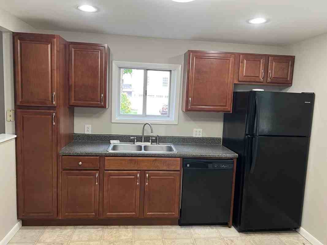 71 Roselawn Ave - Photo 4 of 20