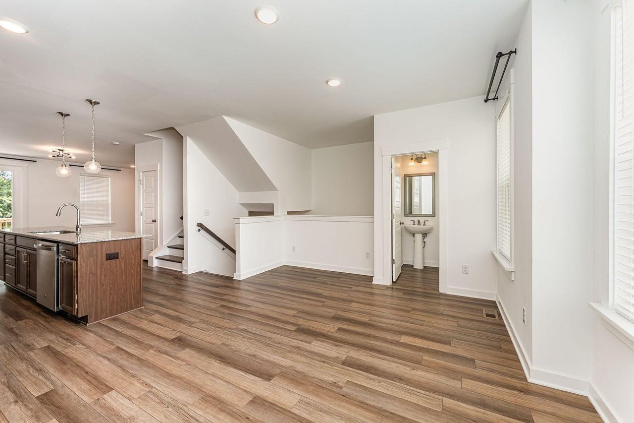 1106 Kiernan Grove Ln - Photo 3 of 31