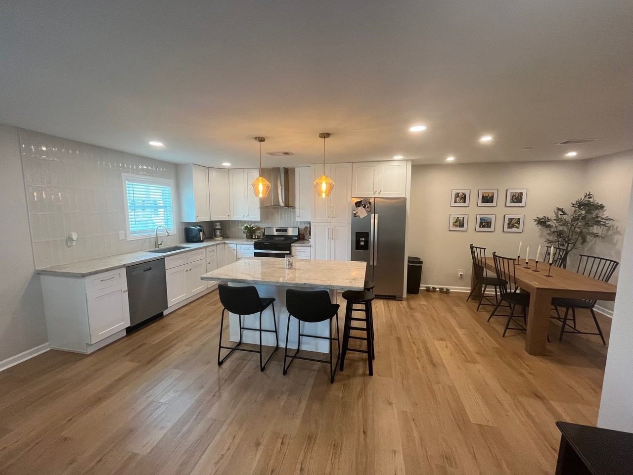 2403 Avenue O - Photo 4 of 21