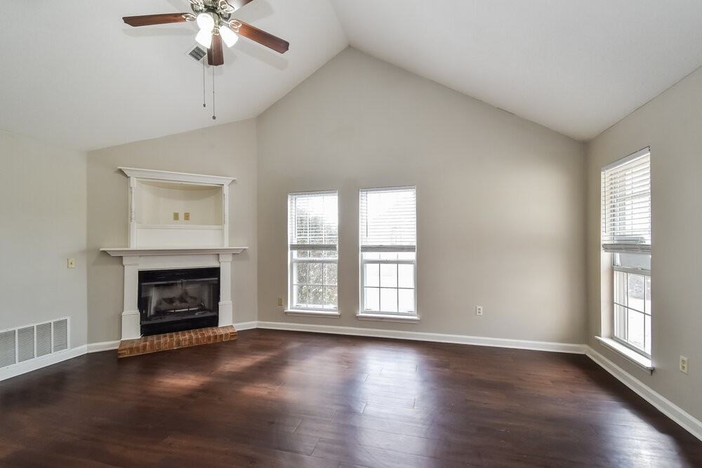 200 Gaslight Cv - Photo 6 of 17