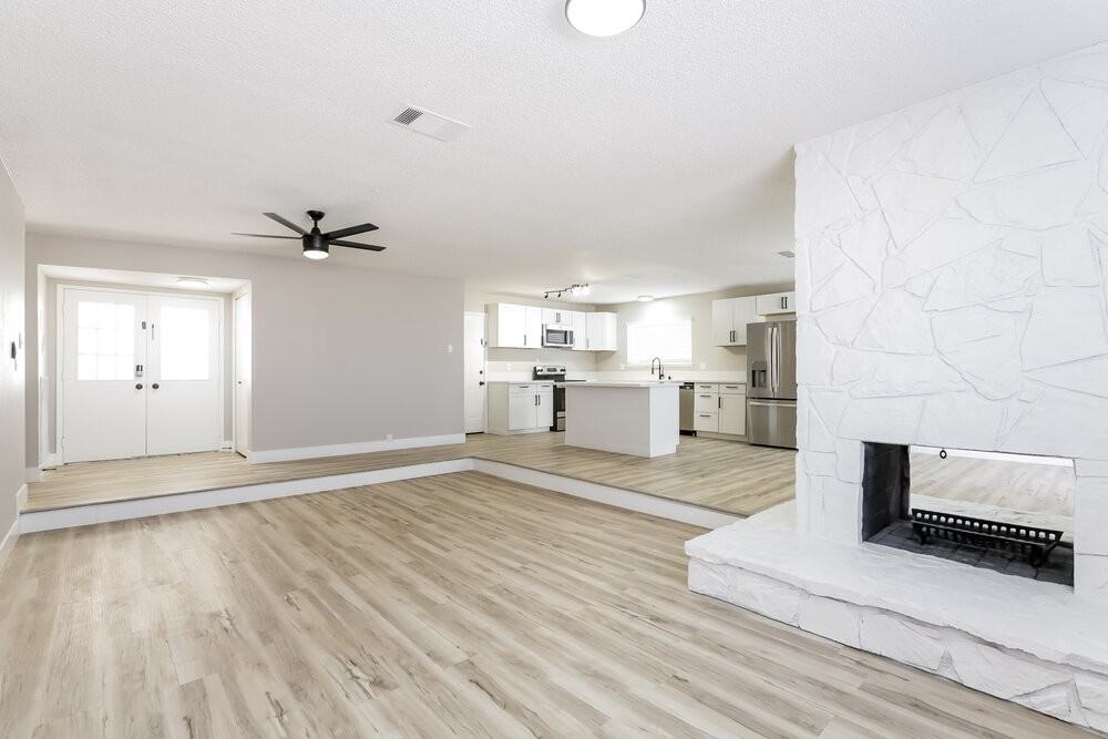 205 Steeler Dr - Photo 4 of 16