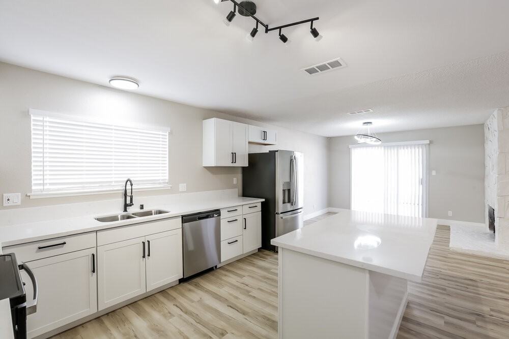 205 Steeler Dr - Photo 7 of 16