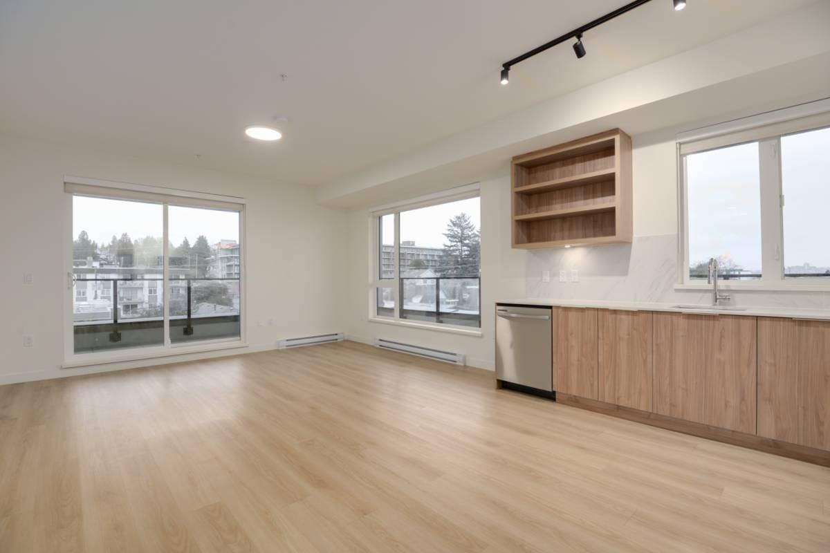 365 2nd Street East #502 - Photo 3 of 26