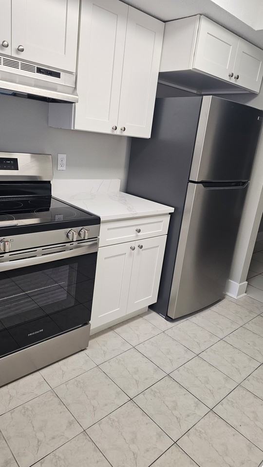 705 James Street #3 - Photo 4 of 13