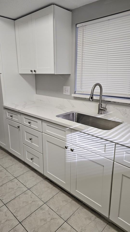 705 James Street #3 - Photo 6 of 13