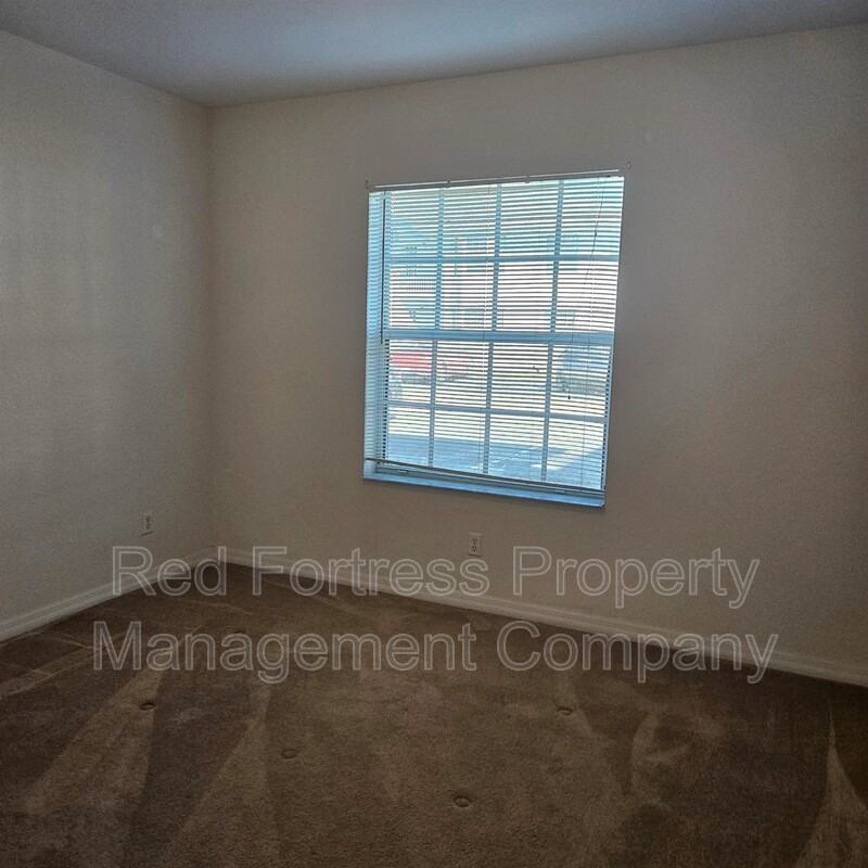 8326 Bernwood Cove Loop #907 - Photo 5 of 9