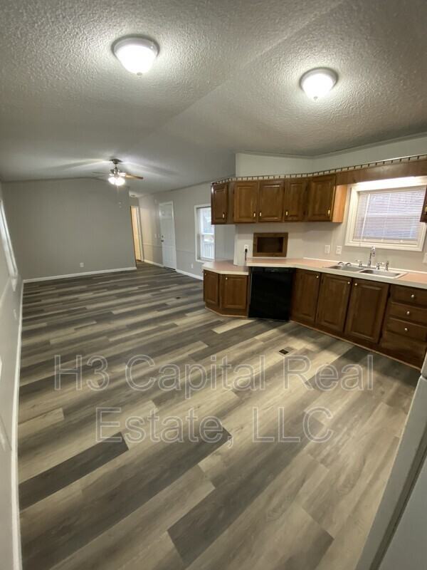 516 Chickadee St - Photo 3 of 15
