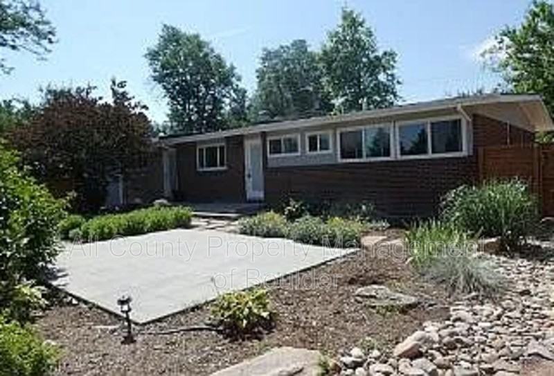 4690 Sioux Dr - Photo 4 of 12
