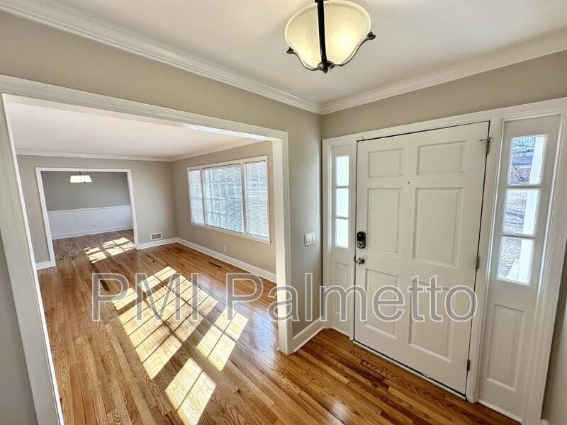 1300 Woodland Dr - Photo 2 of 34