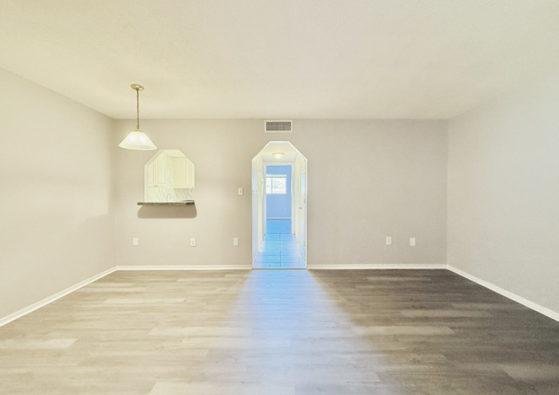 4725 39th Ave N - Photo 7 of 36