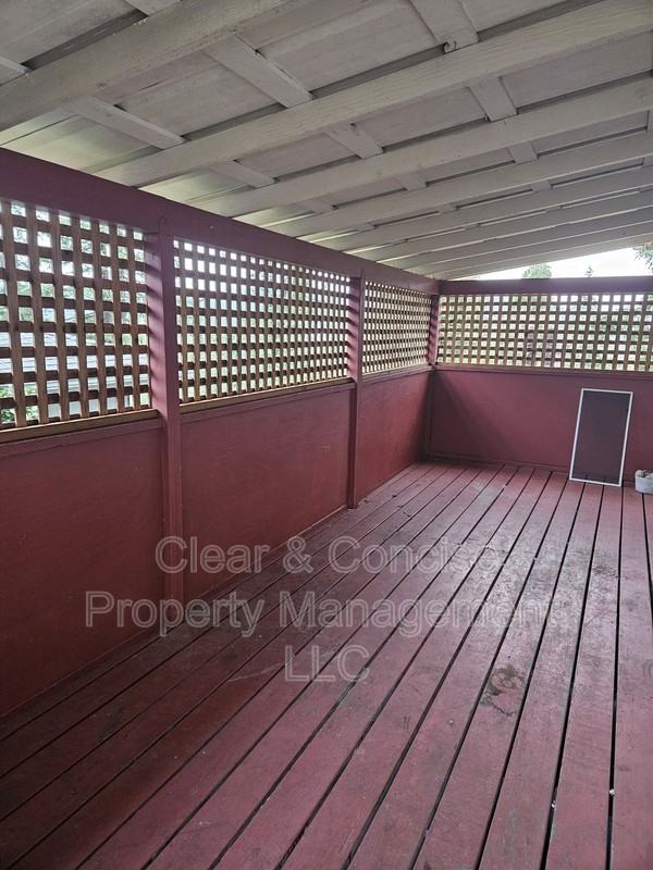 527 Landess Rd - Photo 2 of 10