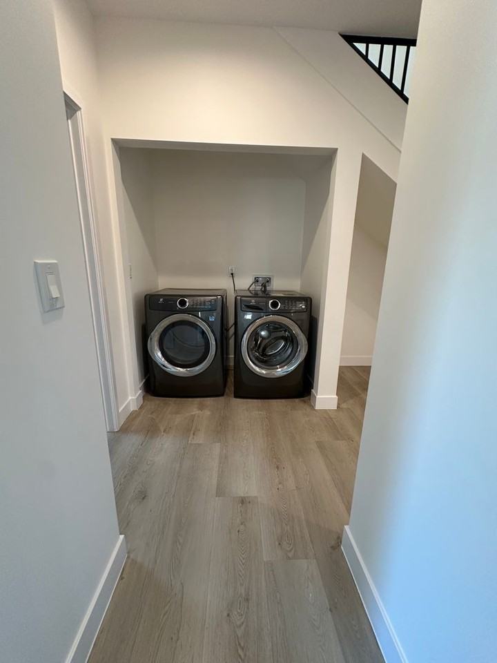 14248 Roscoe Blvd. - Photo 7 of 20