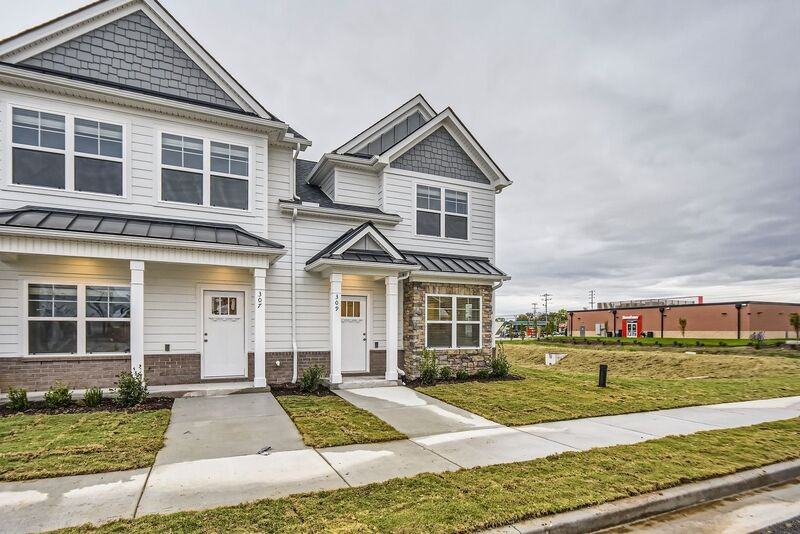 303 Raines Ct - Photo 2 of 32