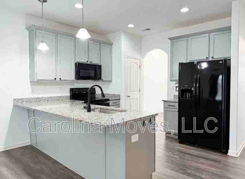 39 Mossycup Rd - Photo 3 of 16