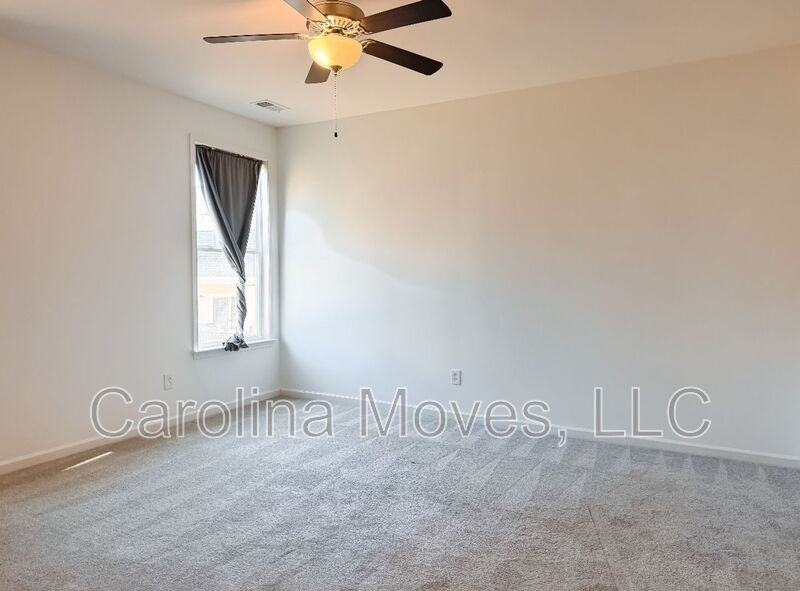 39 Mossycup Rd - Photo 6 of 16