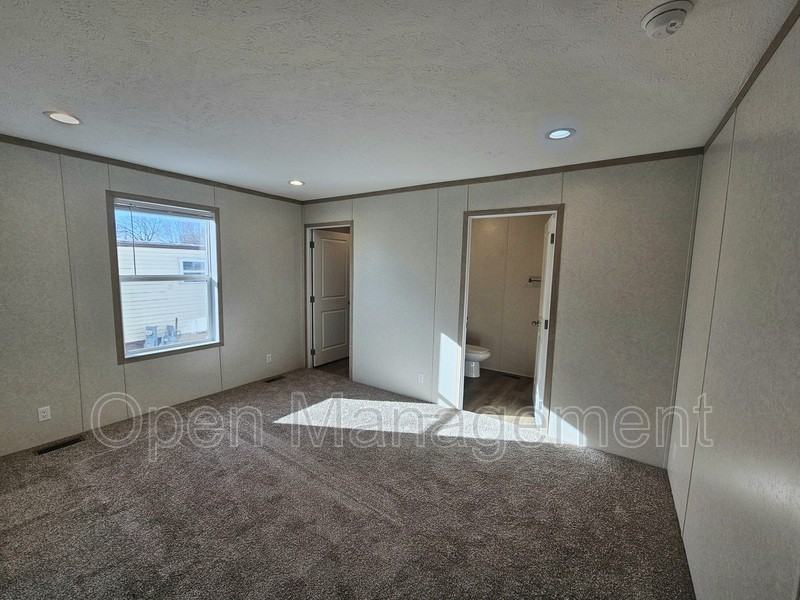 725 S 12th St #LOT9 - Photo 6 of 10