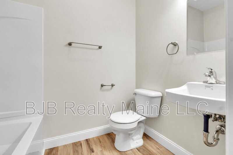 59 Bramhall St #100-3 - Photo 4 of 8