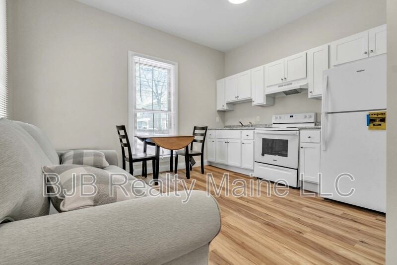 59 Bramhall St #100-3 - Photo 5 of 8