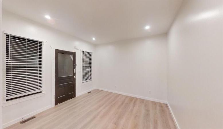 603 E Ann St #3 - Photo 4 of 13