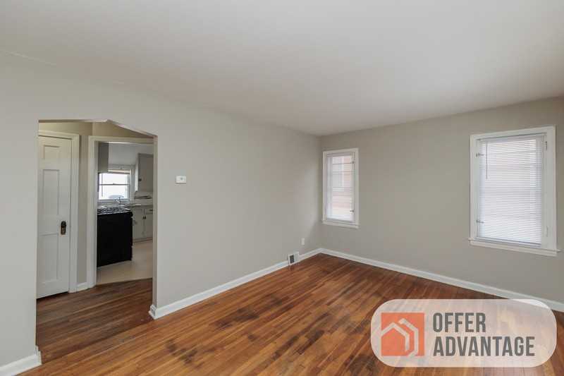 12024 Darlington Ave - Photo 4 of 10