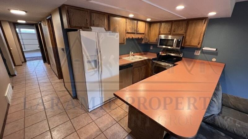 1706 Palmer Dr - Photo 4 of 17