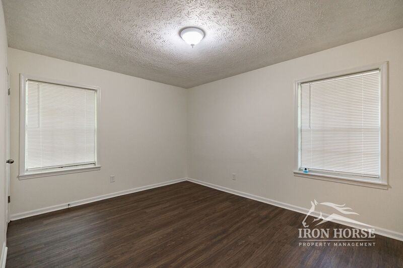 325 Lexington Hts #325 - Photo 7 of 13