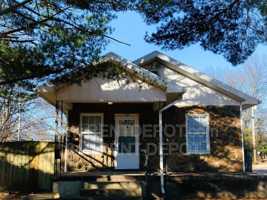 featured image of 1501 Henning Ave