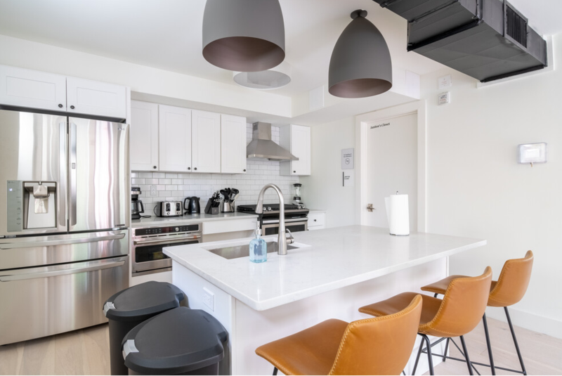 529 E Street Expy #202 - Photo 6 of 21
