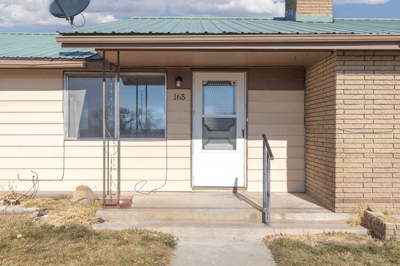 165 E 100 S - Photo 2 of 32