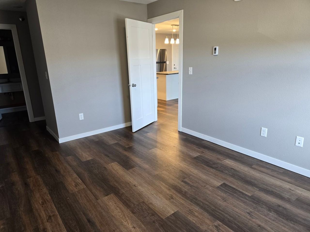 Edgeview Apartments - Photo 3 of 10