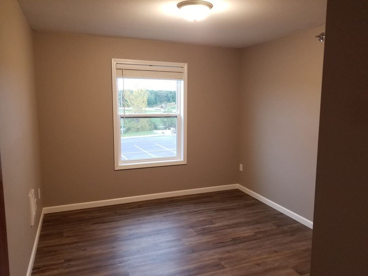 Woodland Heights Apartments - Photo 7 of 23