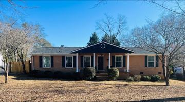 featured image of 7 Vanderbilt Cir