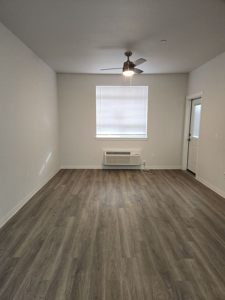 1900 S 2nd St - Photo 2 of 48