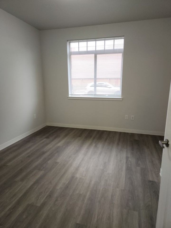 1900 S 2nd St - Photo 5 of 48