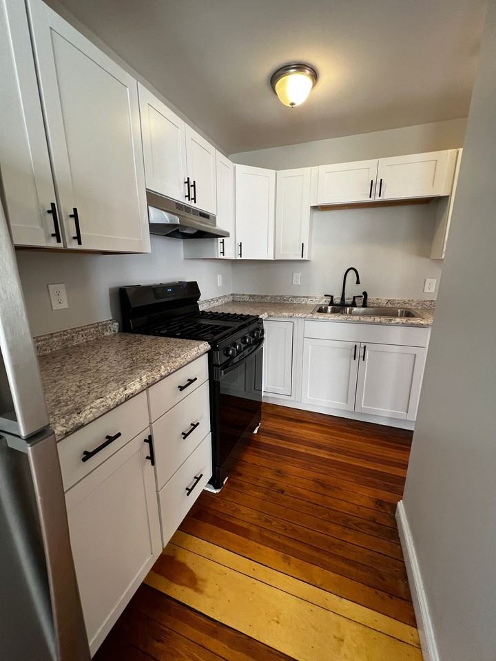 46-48 Mystic st - Photo 2 of 7