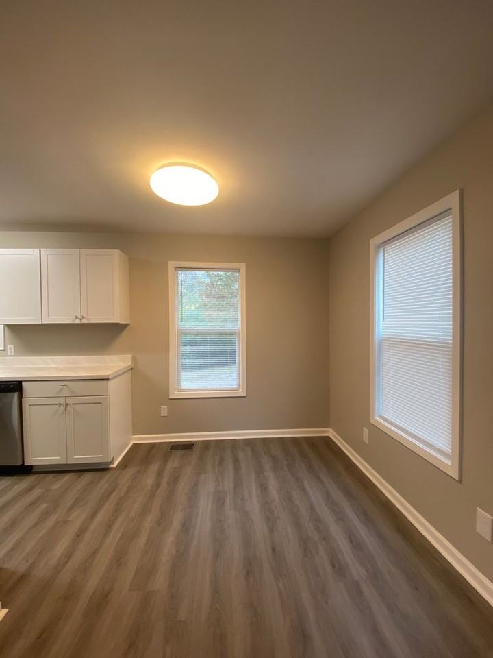 117 Interstate Farm Rd - Photo 5 of 13