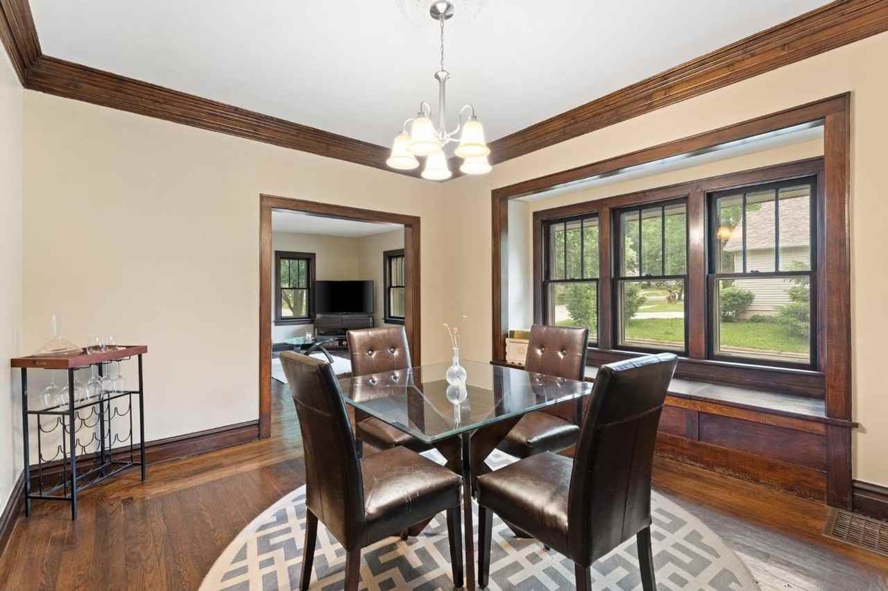 308 Erie St - Photo 7 of 33