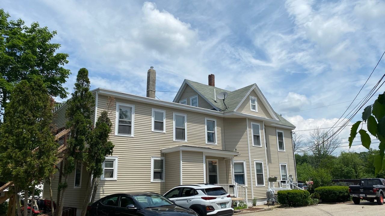 10 Cove Ct #2