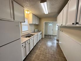 4613 Ne 46th St - Photo 1 of 1