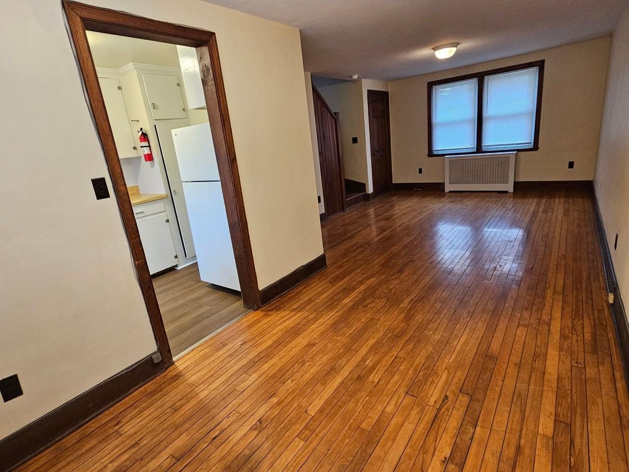 PWM (13) - Photo 2 of 22